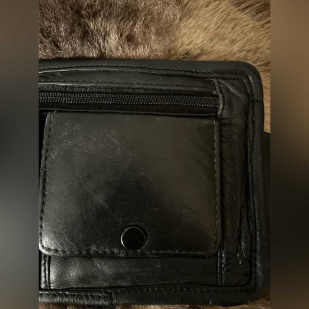 Leather belt wallet/crossbody - Picture 4 of 13